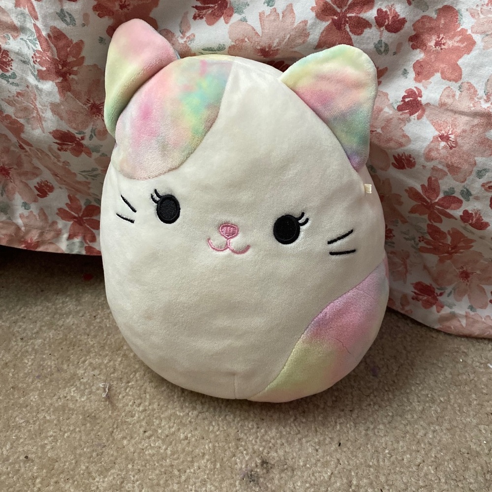 RISA THE CAT SQUISHMALLOW 8 INCH